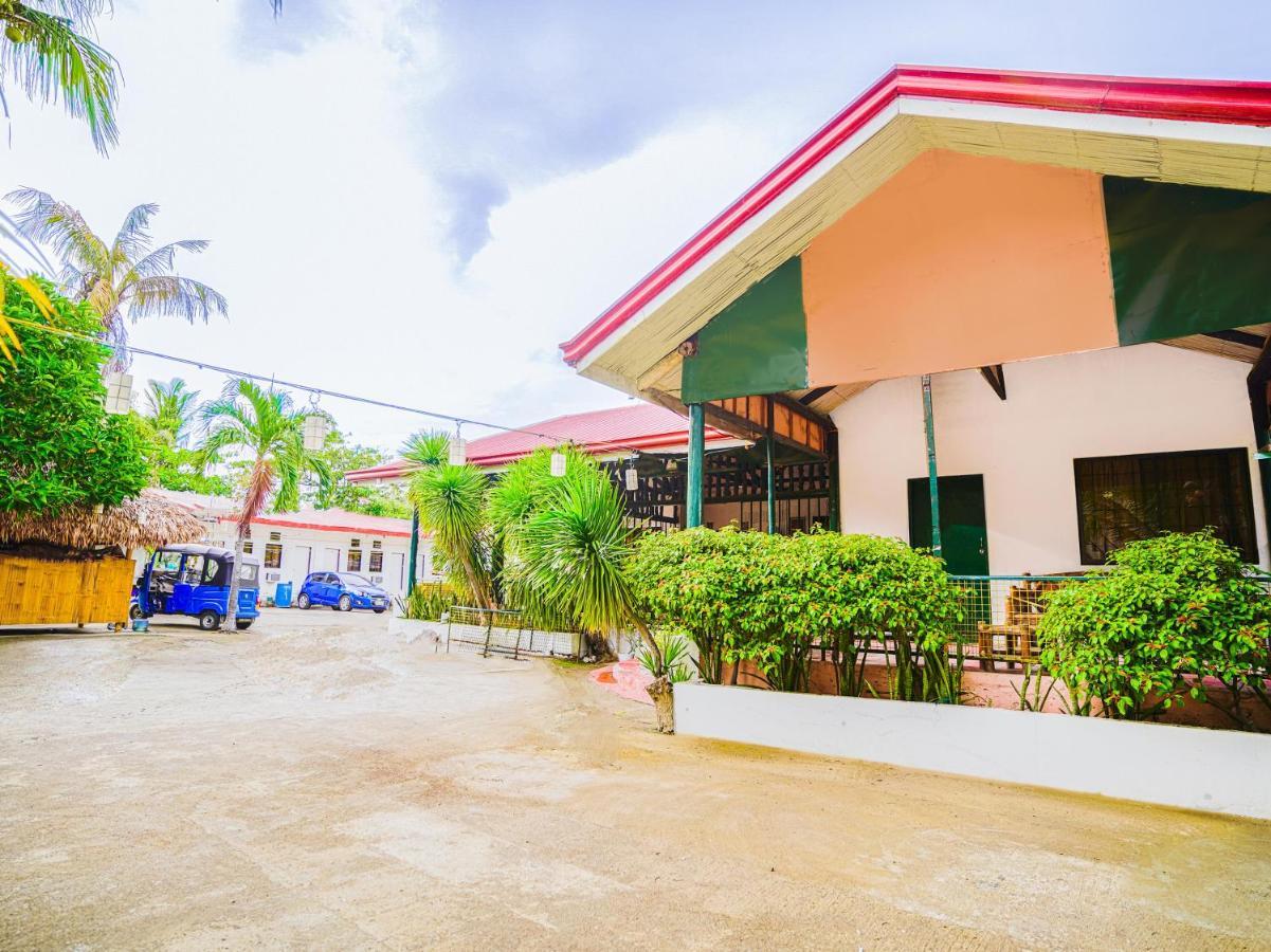Oyo 875 Madhavi Beach Resort Balibago Eksteriør bilde